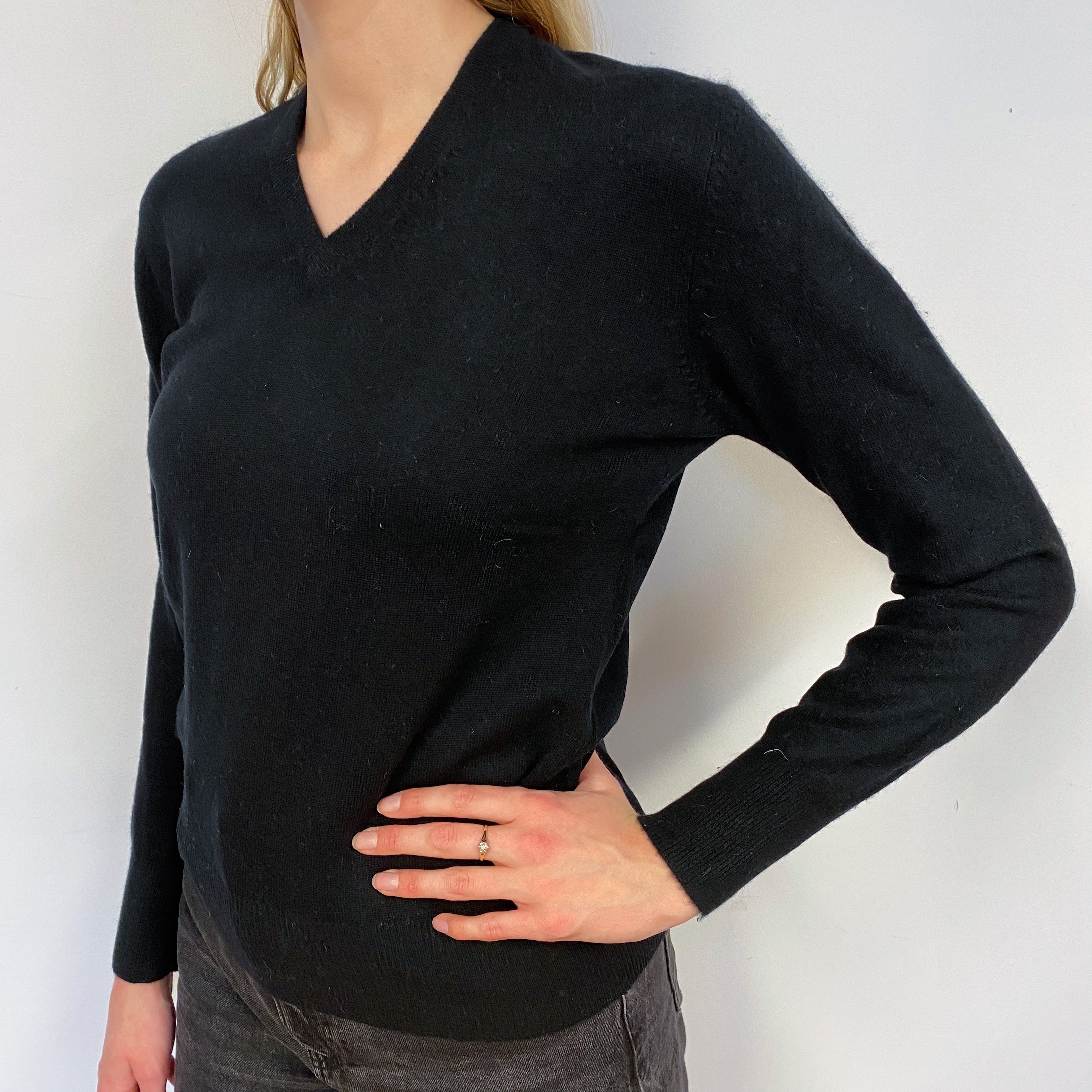 Vintage Black V Neck Jumper Small