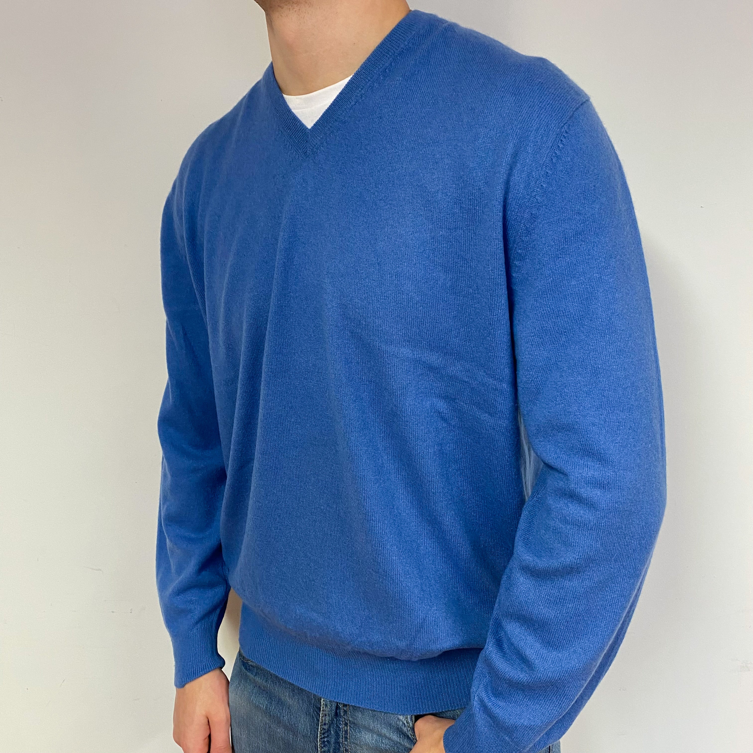 Men's Cornflower Blue Cashmere V-Neck Jumper XL