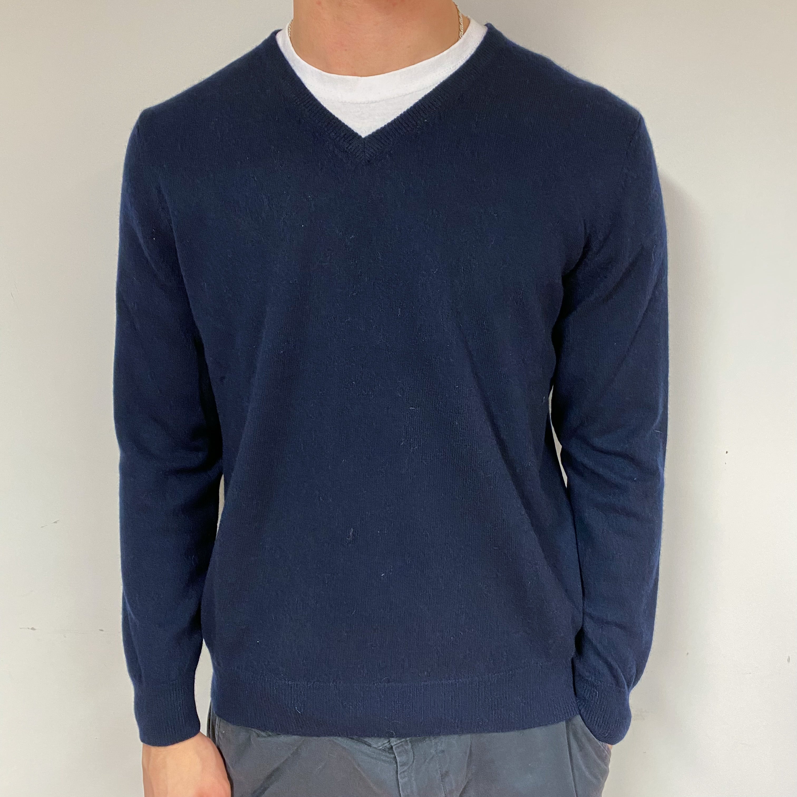 Men's Navy Blue Cashmere V-Neck Jumper Large