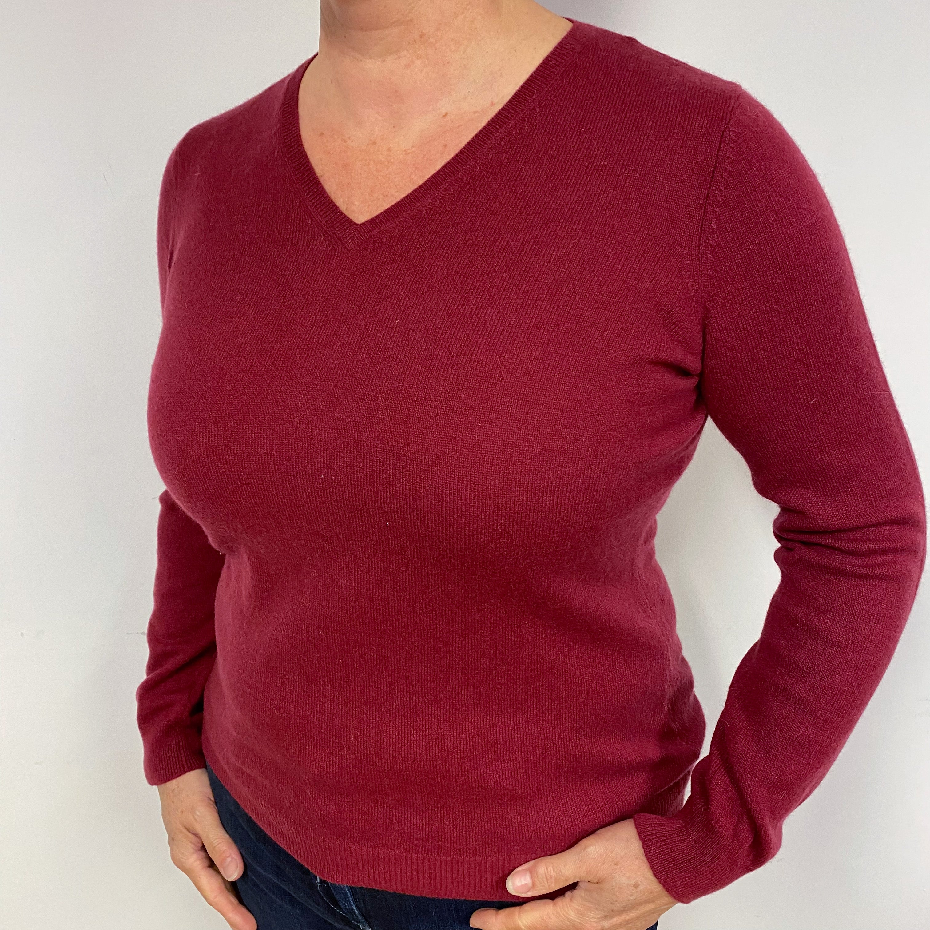 Crimson Red Cashmere V-Neck Jumper Large Slim