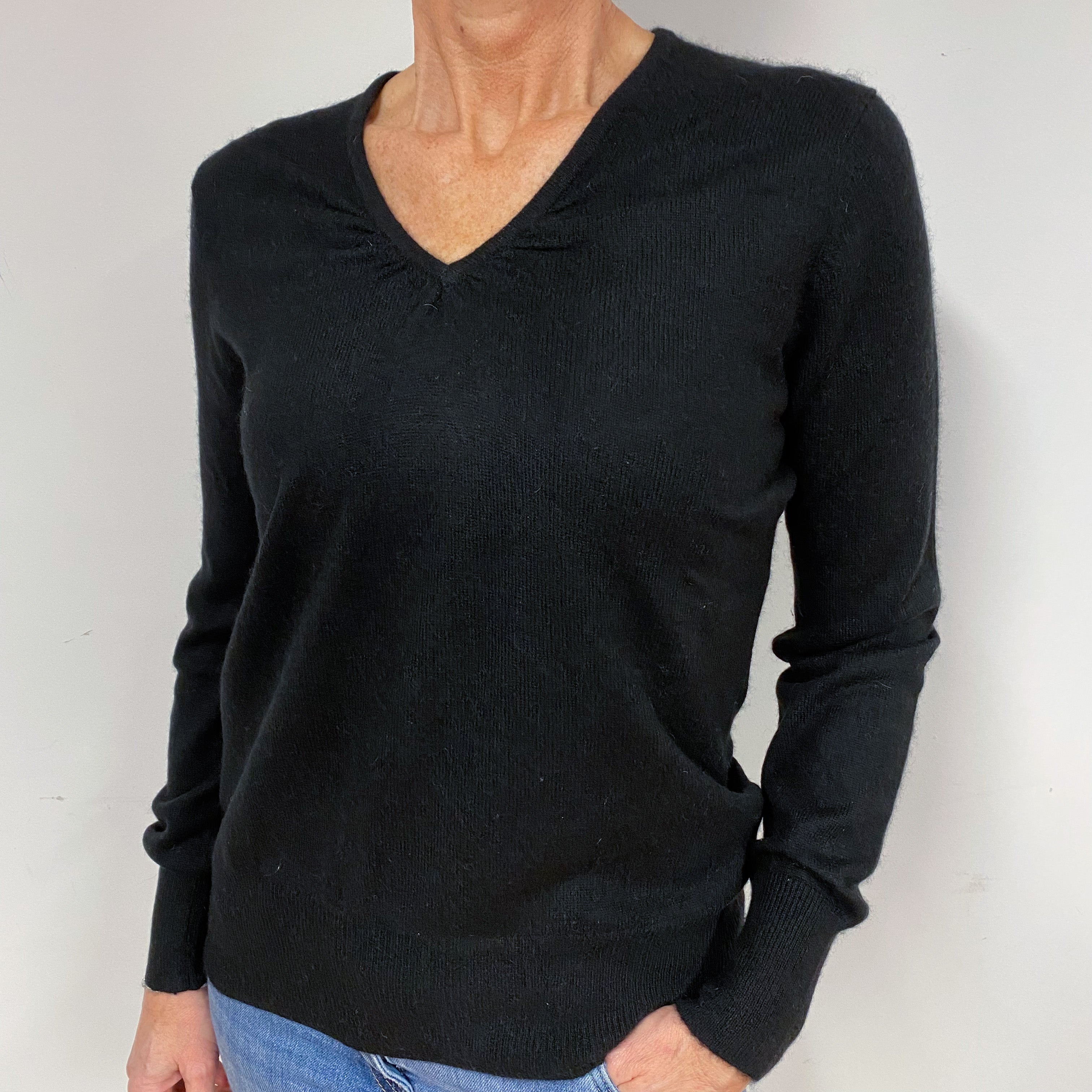 Black Cashmere V-Neck Jumper Medium