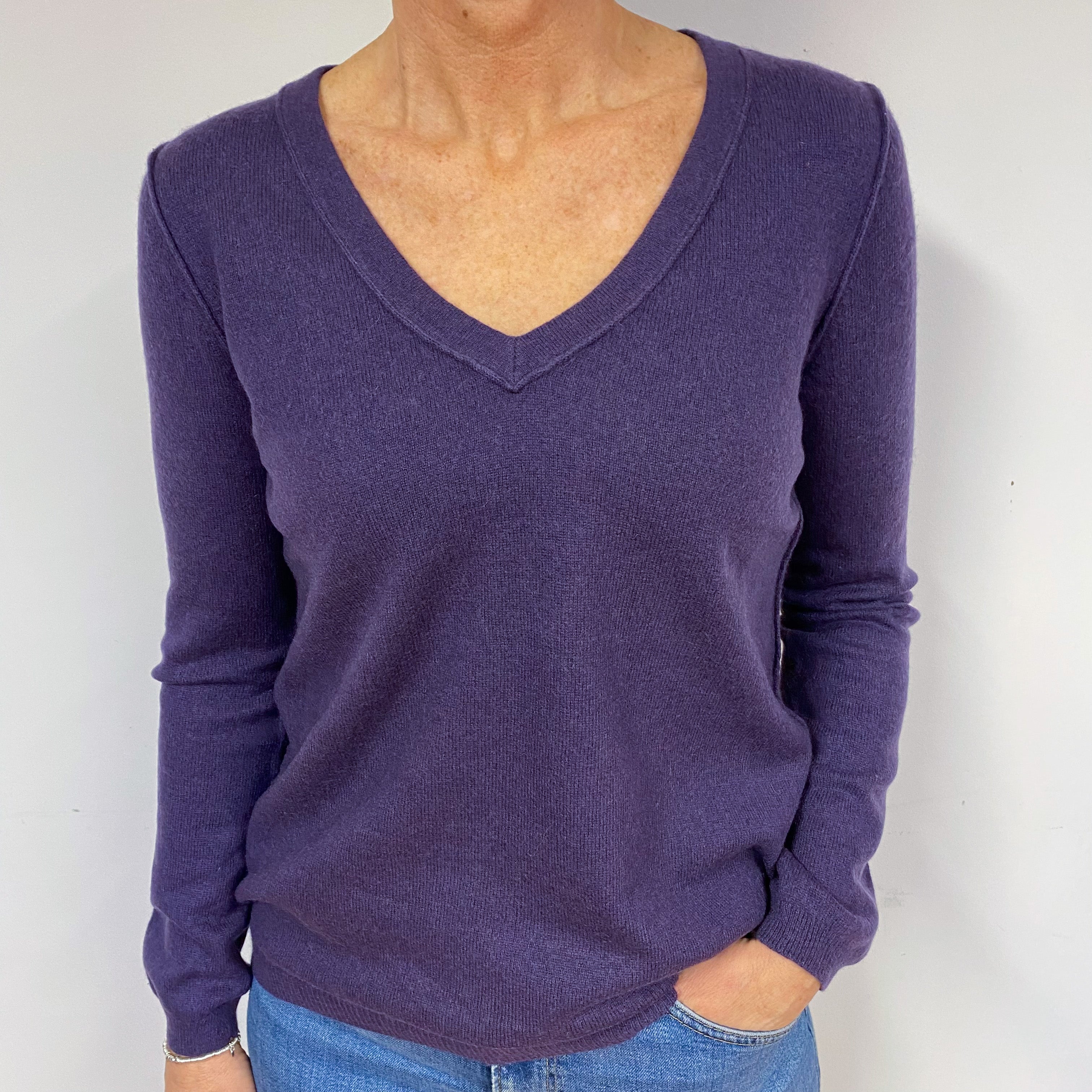 Grape Purple Cashmere V-Neck Jumper Medium