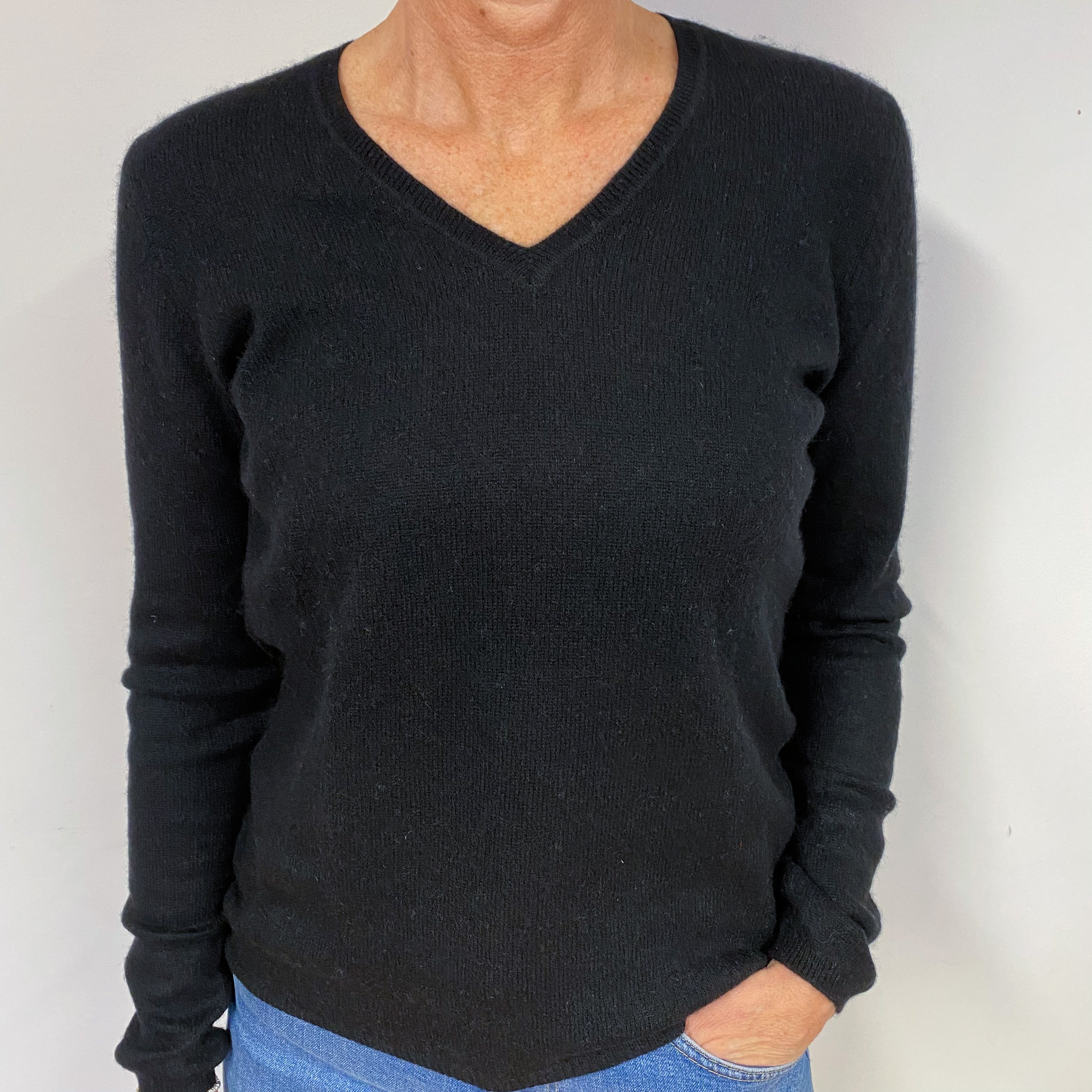 Black Cashmere V-Neck Jumper Medium